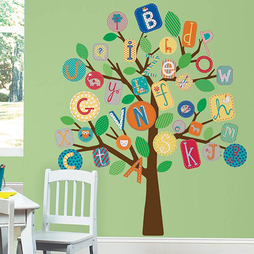 Decal dán tường kích thích sự thông minh và sáng tạo cho trẻ mầm non!