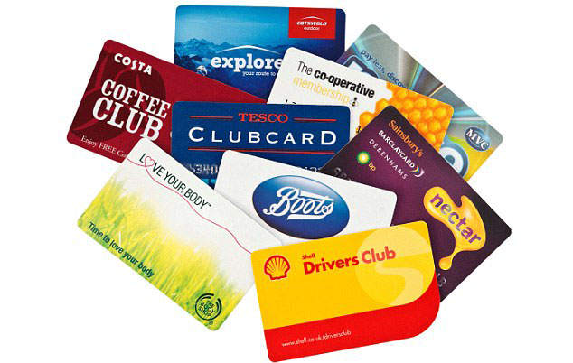 Vì sao ngày càng nhiều doanh nghiệp bán lẻ sử dụng thẻ khách hàng?